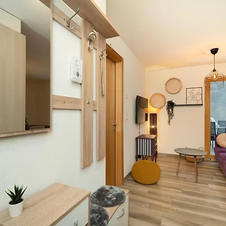 Lotus 公寓 奥瓦伦纳茨