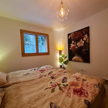 דירה Lotus אוברונאז